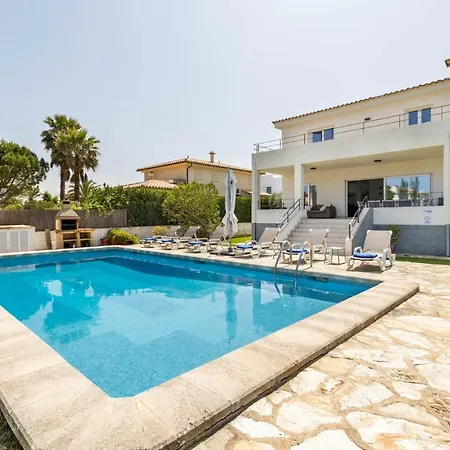 Llenaire Seven Villa *