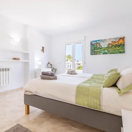 Villa Llenaire Seven *