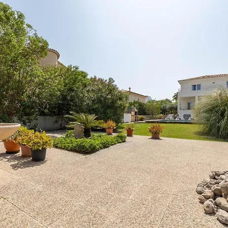 Llenaire Seven Villa